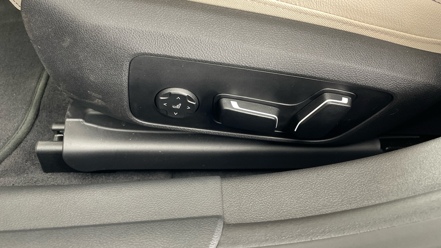 Used BMW i4 2025 for sale - 76777931: Photo 31