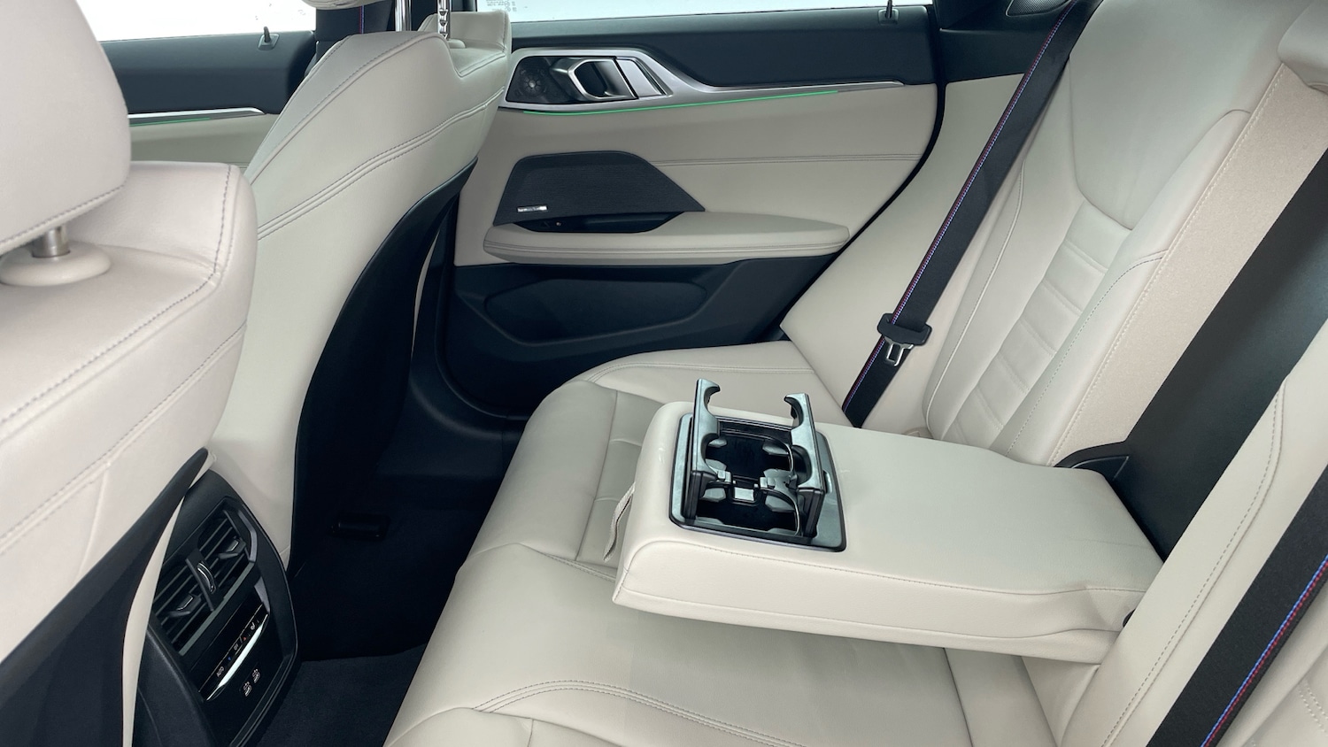 Used BMW i4 2025 for sale - 76777931: Photo 37