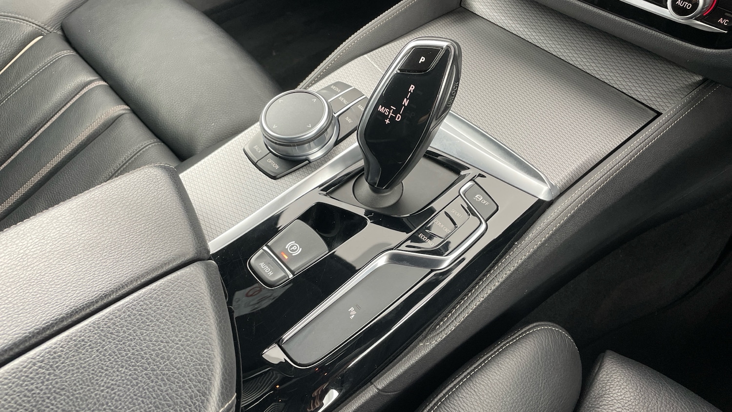 Used BMW 5 Series 2018 for sale - 77543532: Photo 10