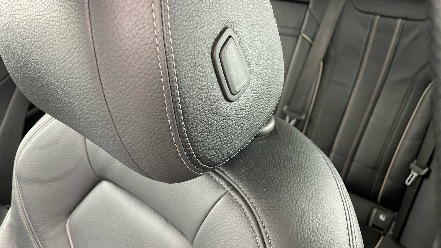 Used BMW 5 Series 2018 for sale - 77543532: Photo 27