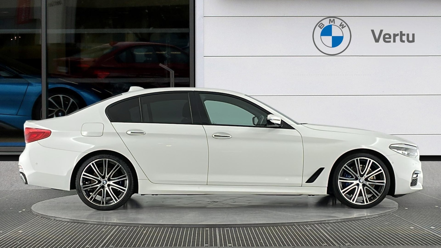 Used BMW 5 Series 2018 for sale - 77543532: Photo 3