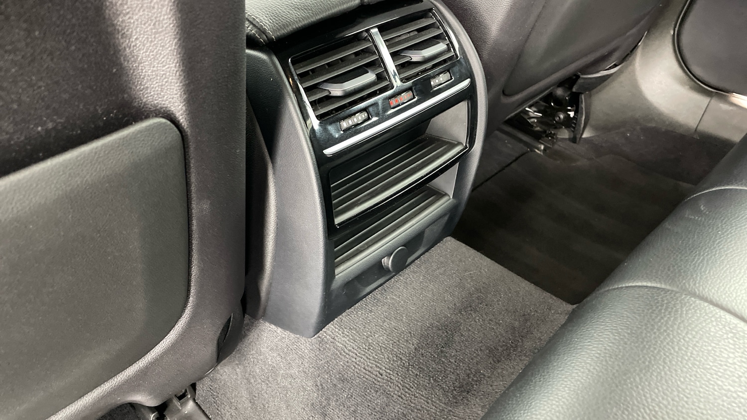 Used BMW 5 Series 2018 for sale - 77543532: Photo 31