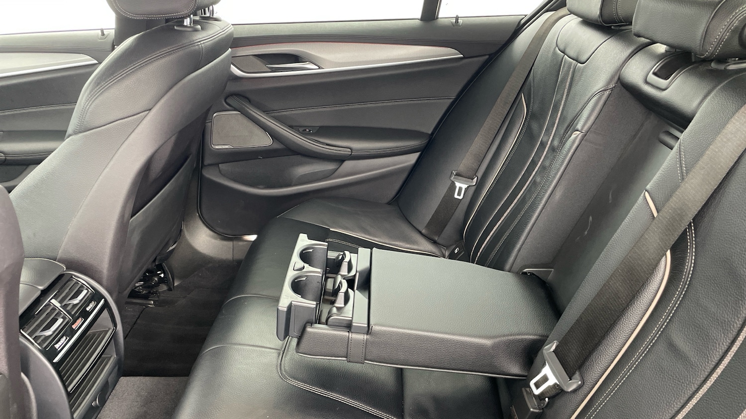 Used BMW 5 Series 2018 for sale - 77543532: Photo 33