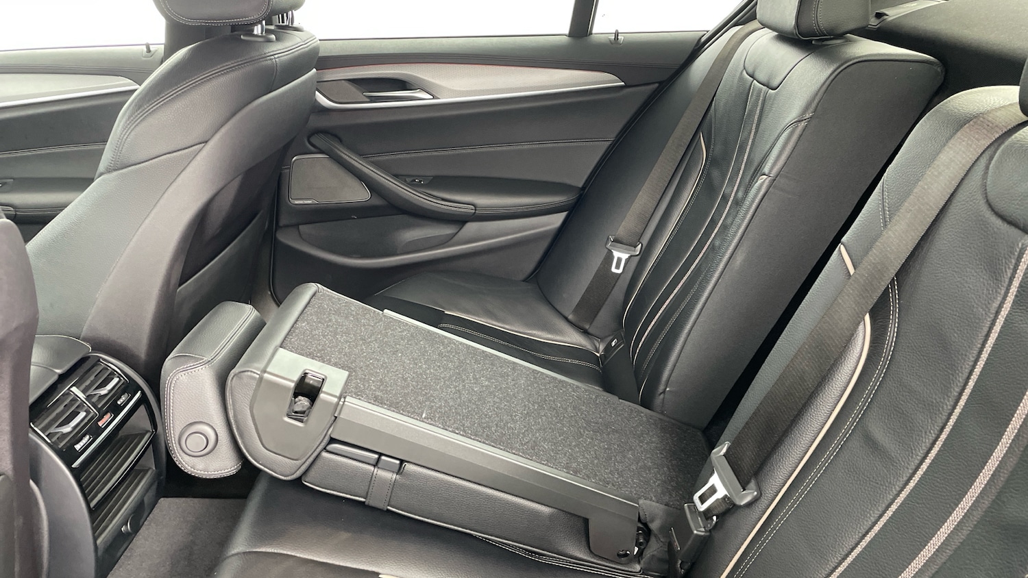 Used BMW 5 Series 2018 for sale - 77543532: Photo 35