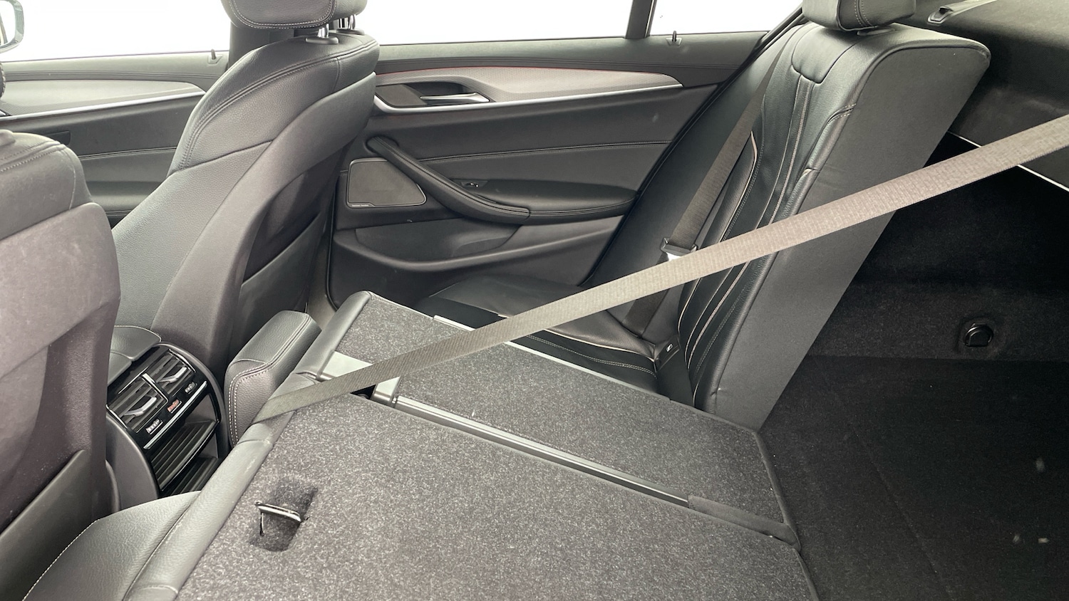 Used BMW 5 Series 2018 for sale - 77543532: Photo 36