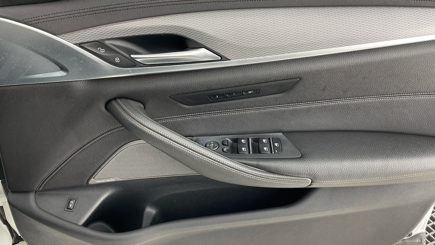 Used BMW 5 Series 2018 for sale - 77543532: Photo 47