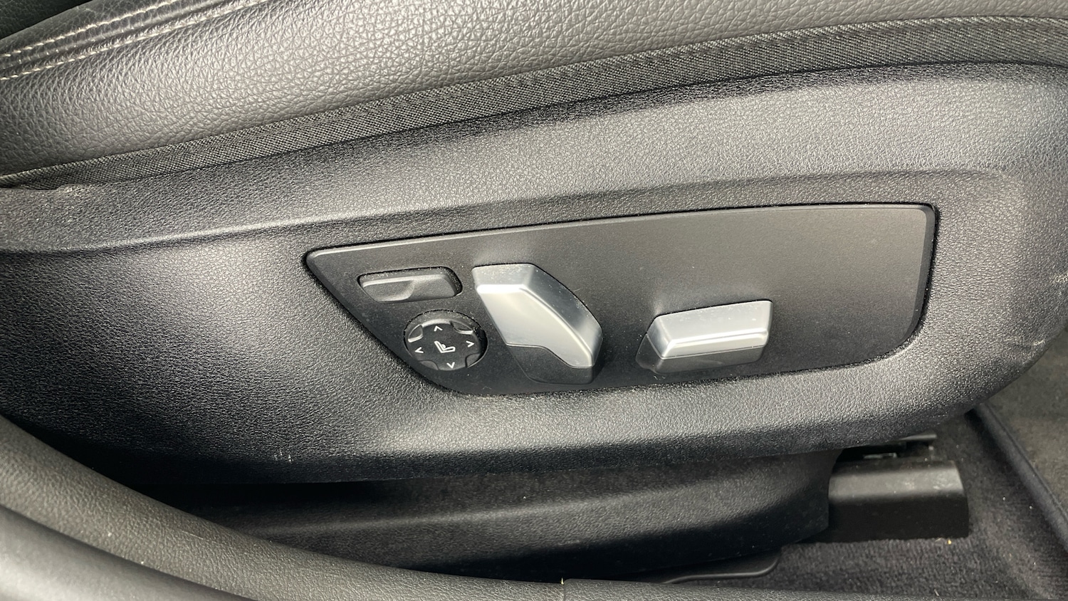 Used BMW 5 Series 2018 for sale - 77543532: Photo 49