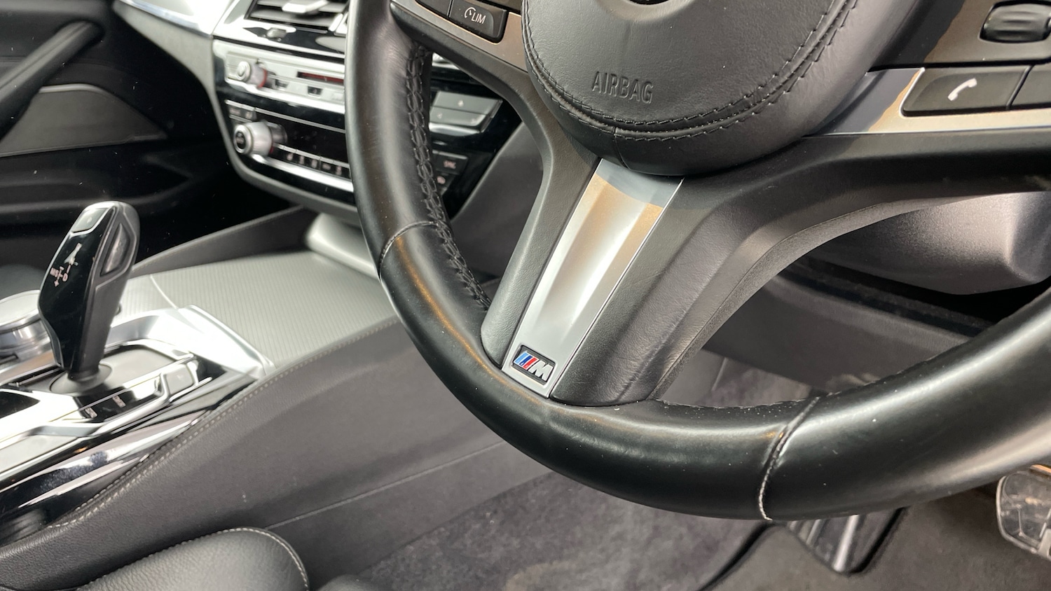 Used BMW 5 Series 2018 for sale - 77543532: Photo 52