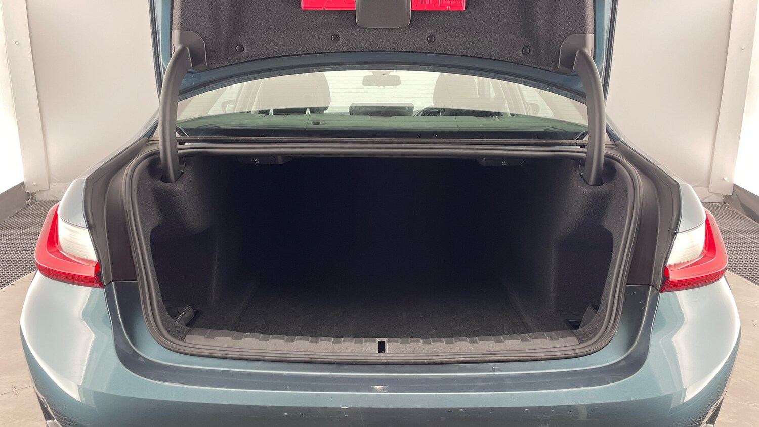 Used BMW 3 Series 2019 for sale - 76542753: Photo 13