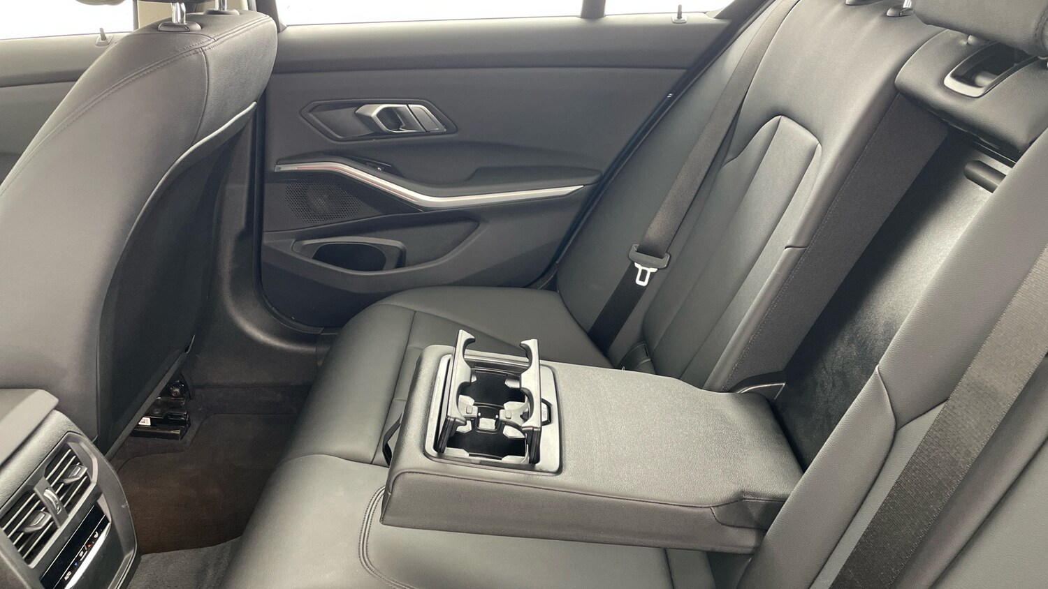 Used BMW 3 Series 2019 for sale - 76542753: Photo 32