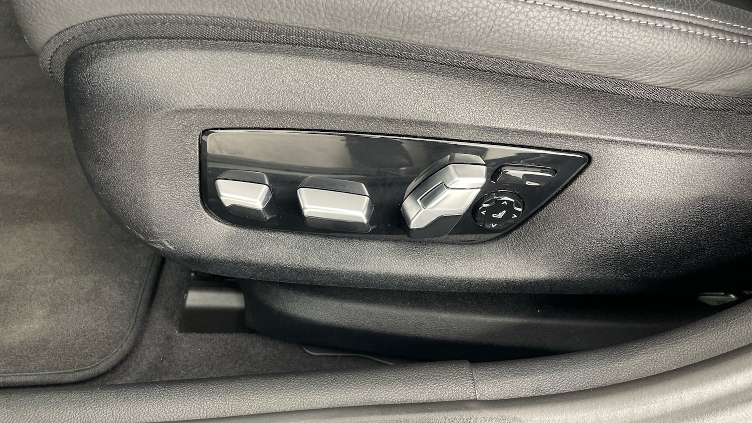 Used BMW 5 Series 2021 for sale - 76737927: Photo 29