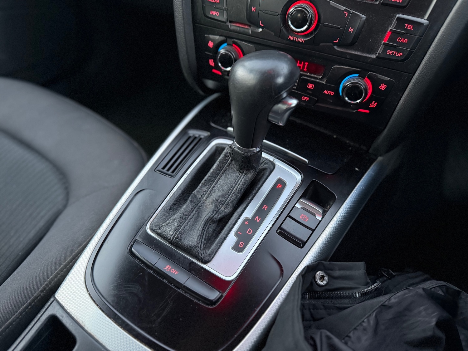 Used Audi A4 2011 for sale - 77006545: Photo 14