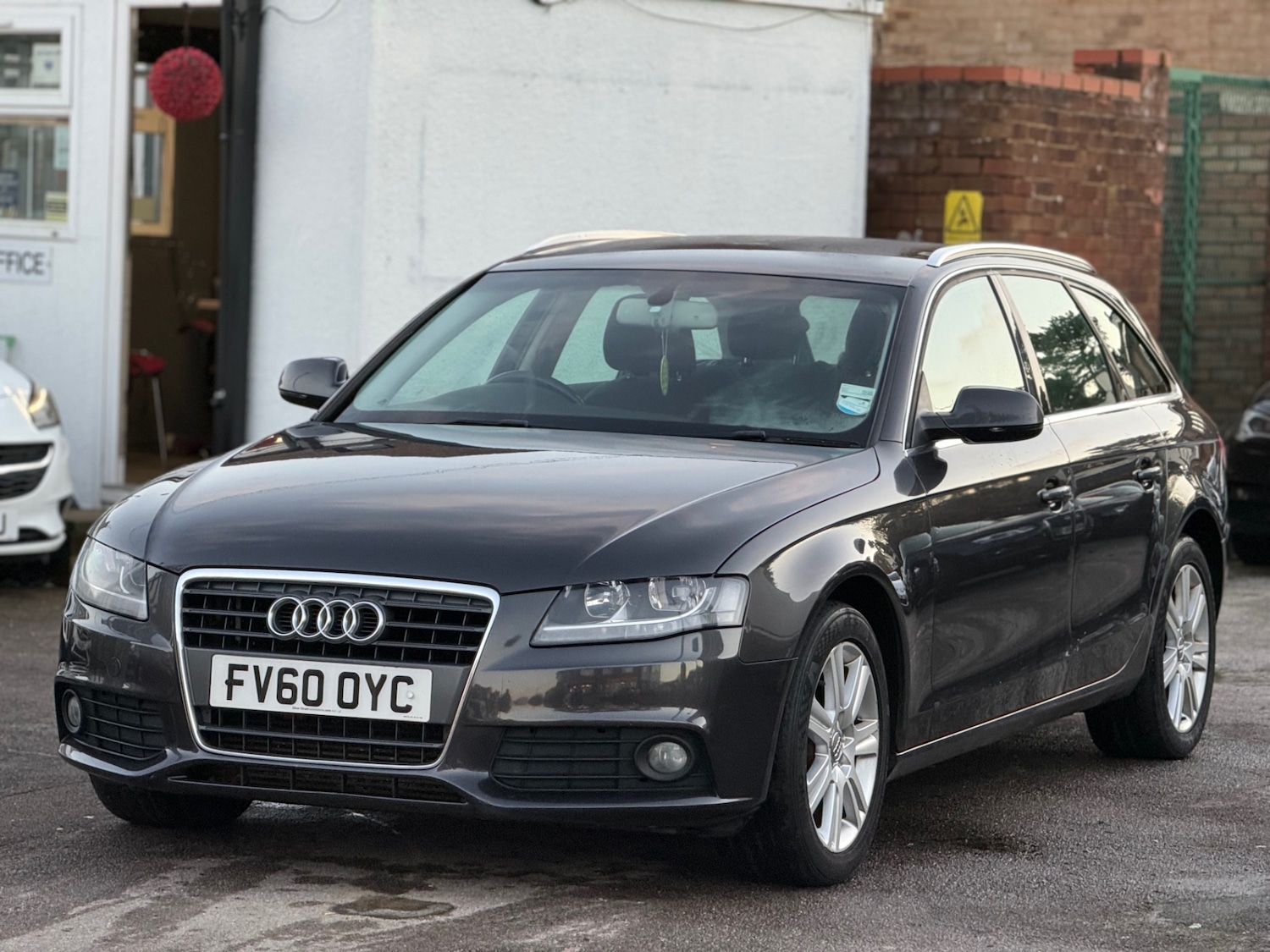 Used Audi A4 2011 for sale - 77006545: Photo 3