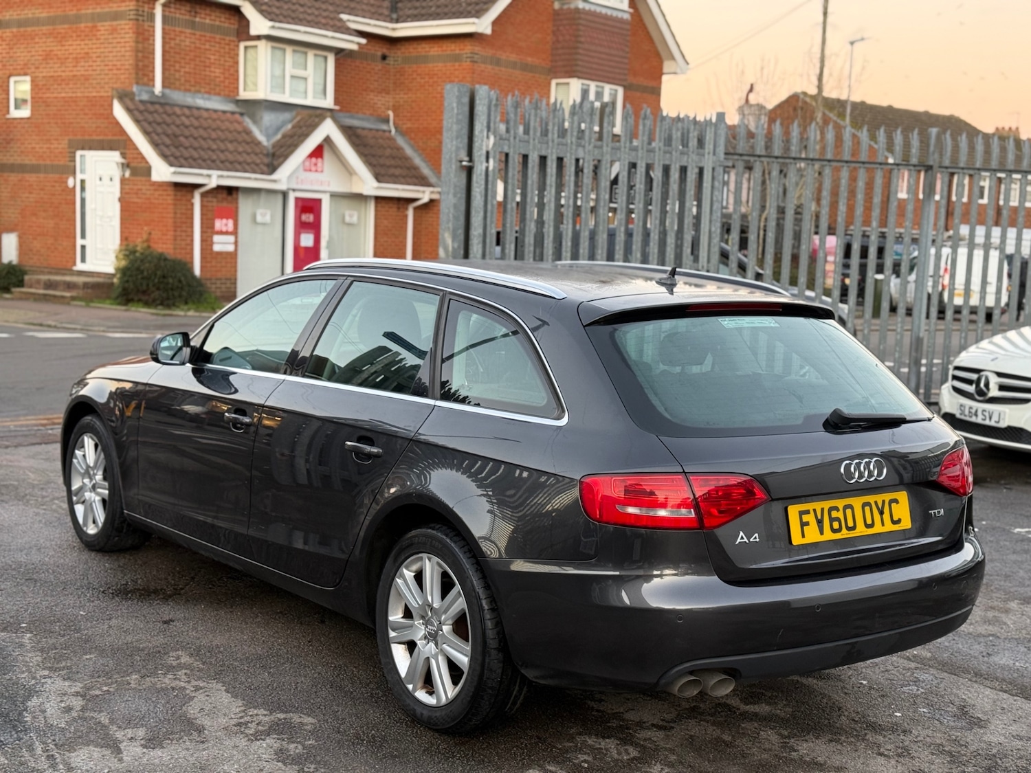 Used Audi A4 2011 for sale - 77006545: Photo 8