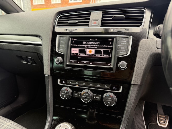 Used Volkswagen Golf 2015 for sale - 76209034: Photo 48