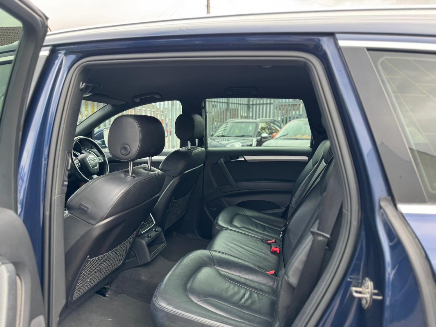 Used Audi Q7 2009 for sale - 76402751: Photo 10