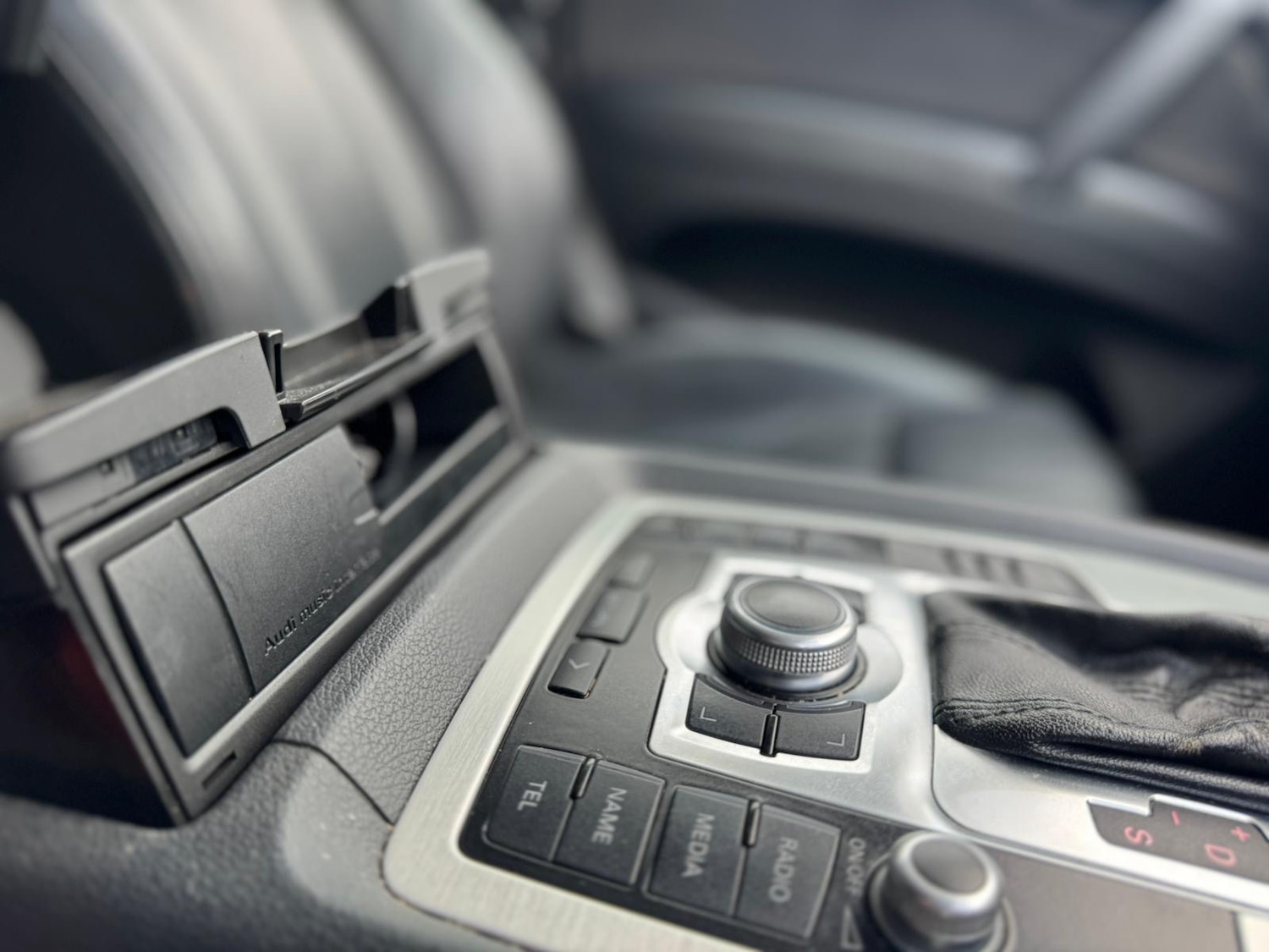 Used Audi Q7 2009 for sale - 76402751: Photo 23