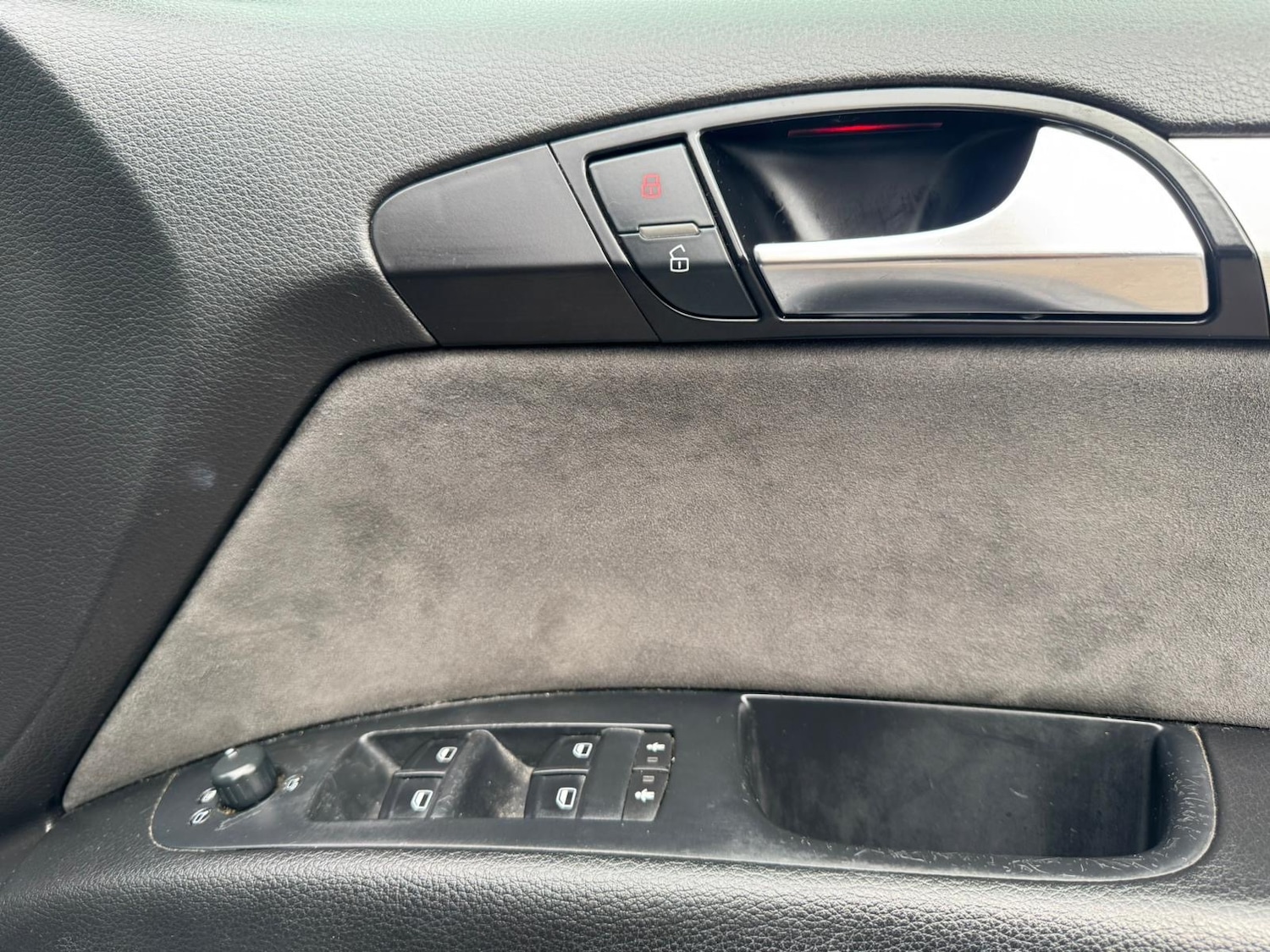 Used Audi Q7 2009 for sale - 76402751: Photo 26