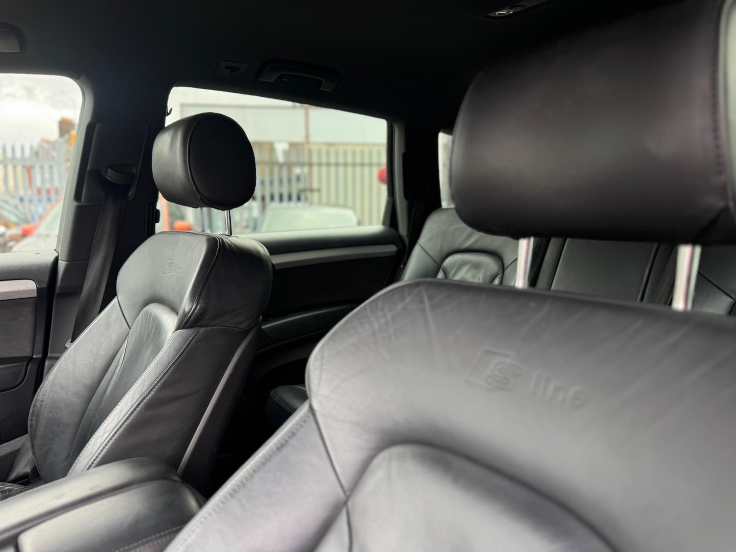 Used Audi Q7 2009 for sale - 76402751: Photo 37