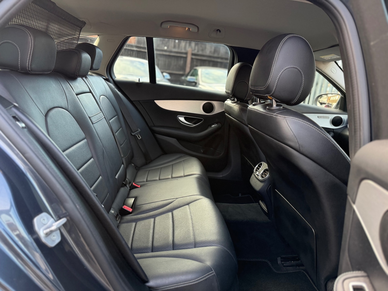 Used Mercedes-Benz C Class 2016 for sale - 76334123: Photo 34