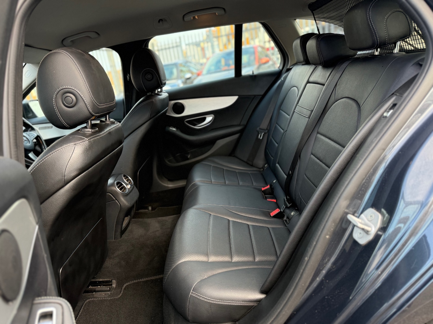 Used Mercedes-Benz C Class 2016 for sale - 76334123: Photo 40