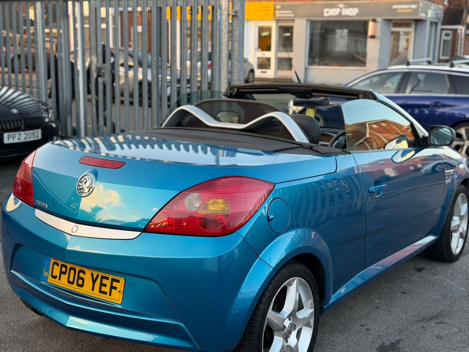 Used Vauxhall Tigra 2006 for sale - 76605985: Photo 13