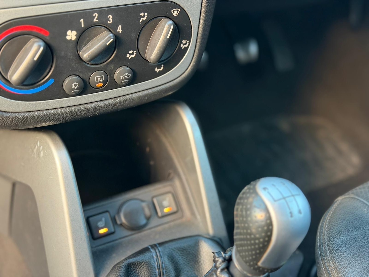 Used Vauxhall Tigra 2006 for sale - 76605985: Photo 16