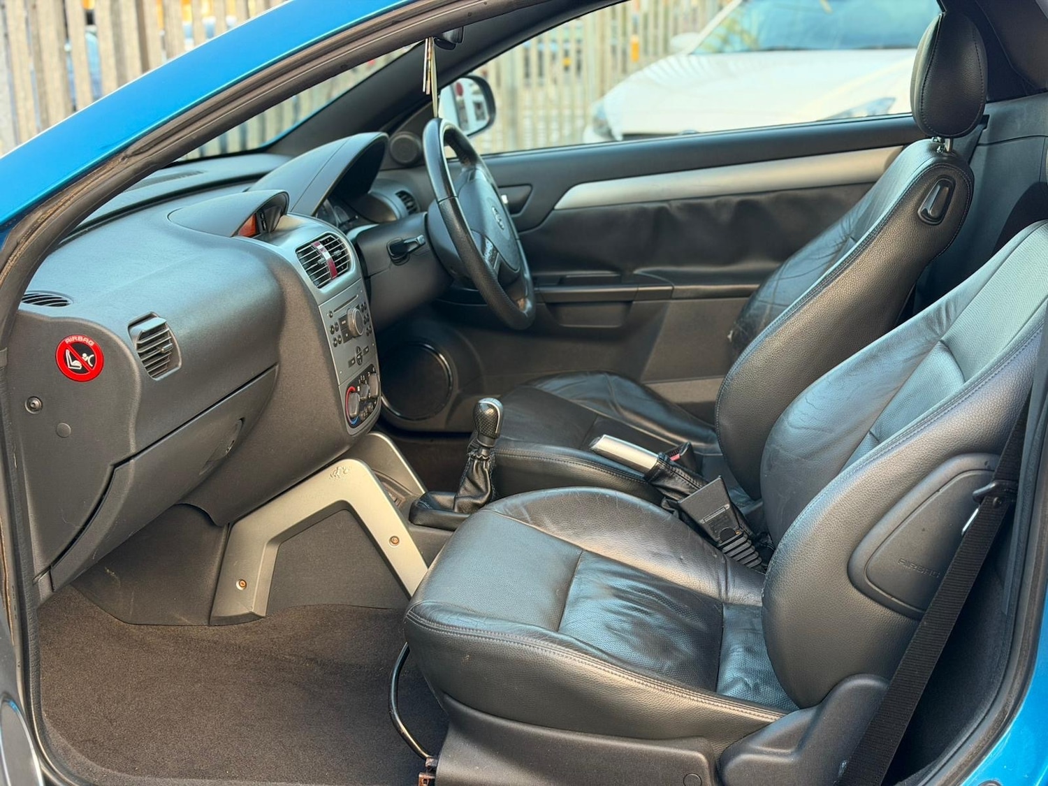 Used Vauxhall Tigra 2006 for sale - 76605985: Photo 18