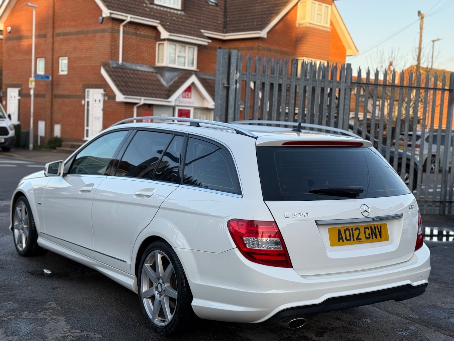 Used Mercedes-Benz C Class 2012 for sale - 77005929: Photo 12