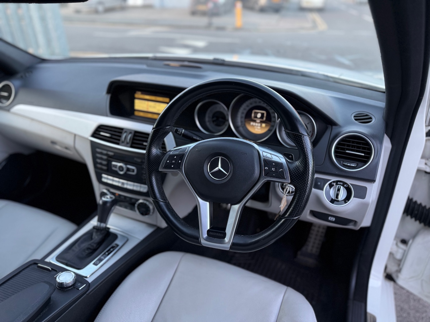 Used Mercedes-Benz C Class 2012 for sale - 77005929: Photo 18