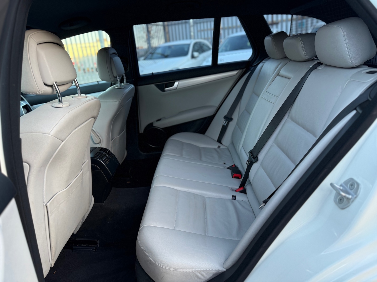 Used Mercedes-Benz C Class 2012 for sale - 77005929: Photo 22