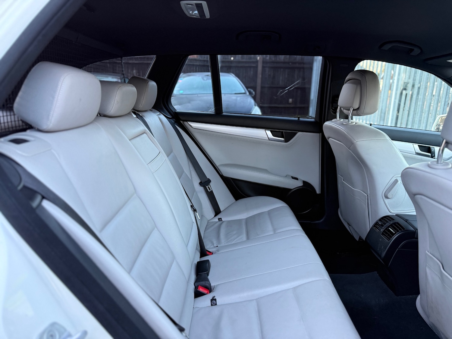 Used Mercedes-Benz C Class 2012 for sale - 77005929: Photo 23