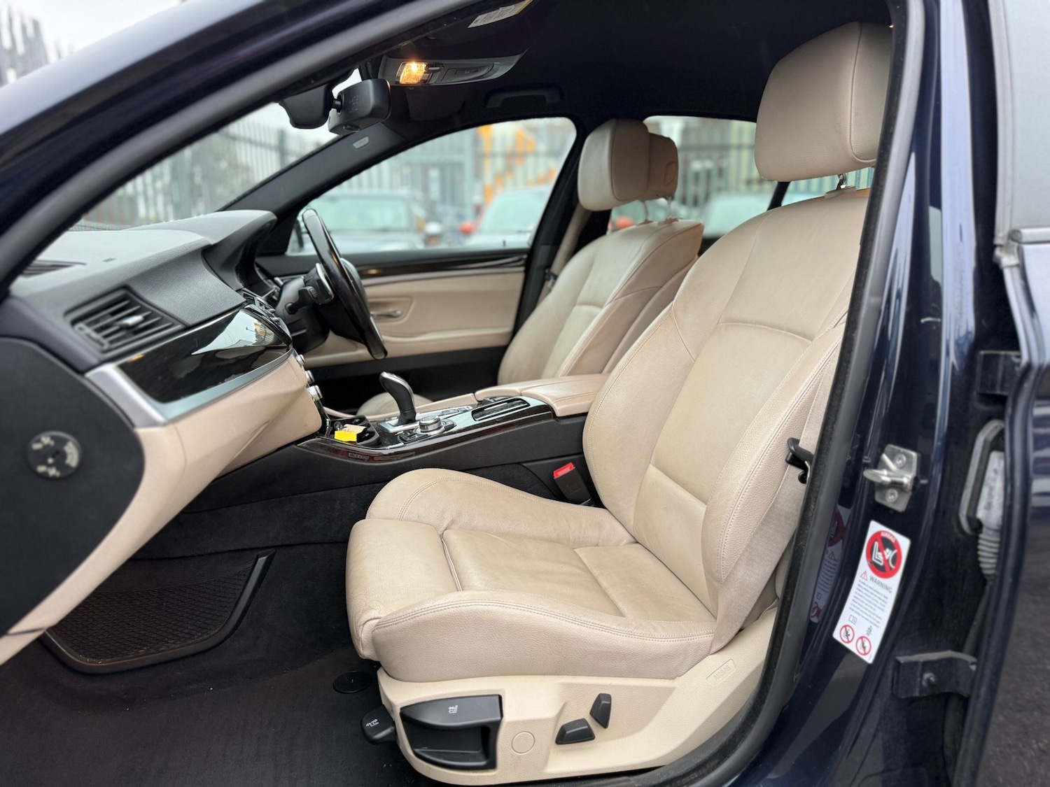 Used BMW 5 Series 2012 for sale - 76265851: Photo 5