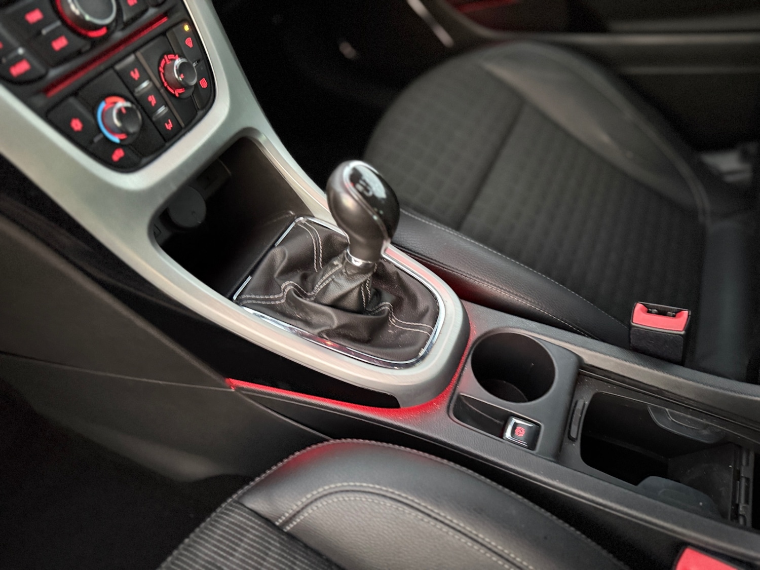 Used Vauxhall Astra GTC 2012 for sale - 77006203: Photo 10