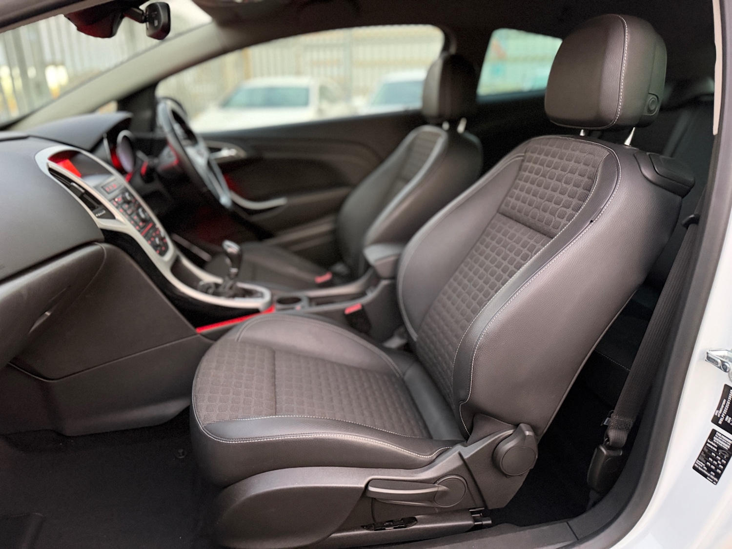 Used Vauxhall Astra GTC 2012 for sale - 77006203: Photo 11