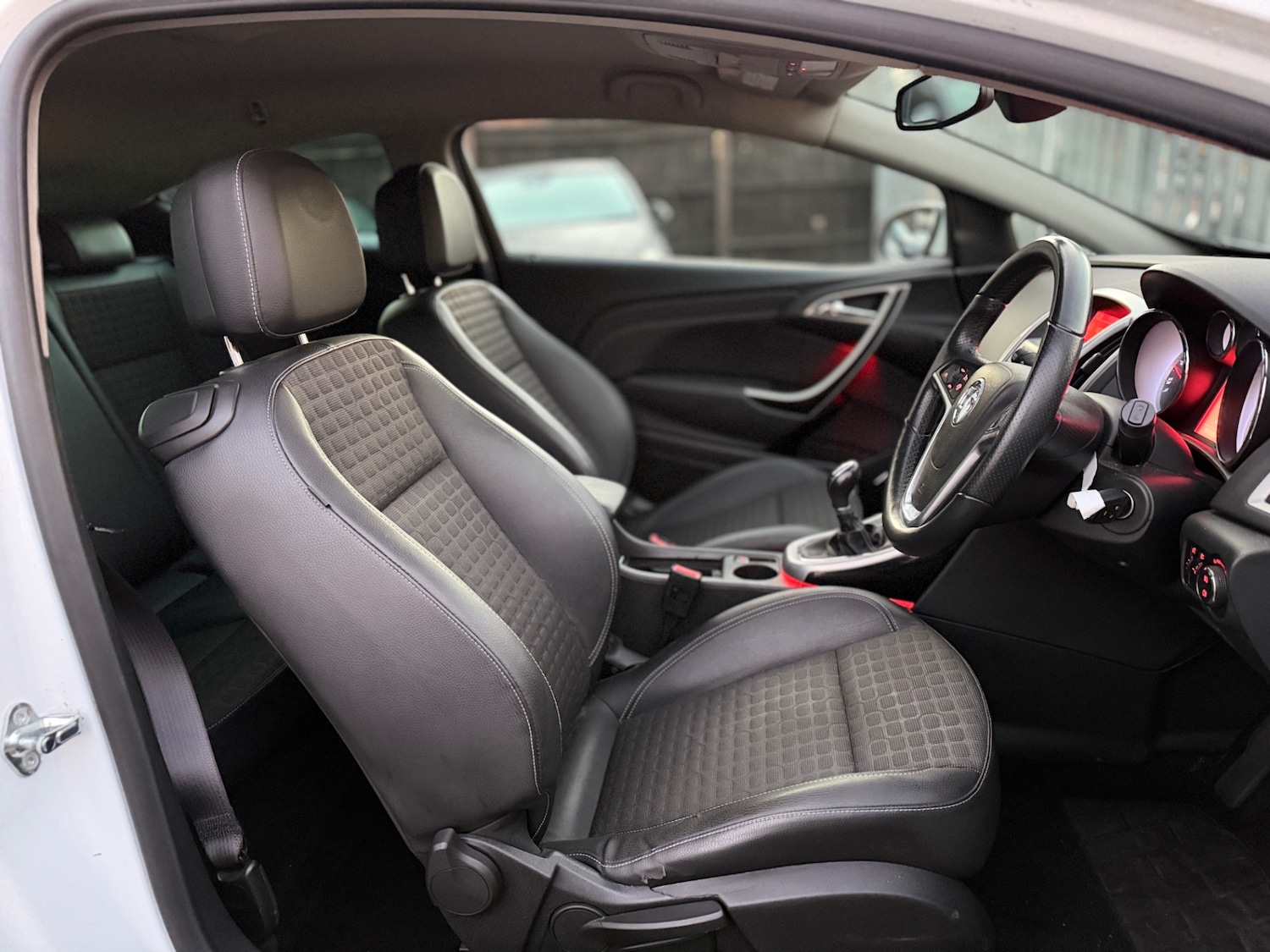 Used Vauxhall Astra GTC 2012 for sale - 77006203: Photo 18