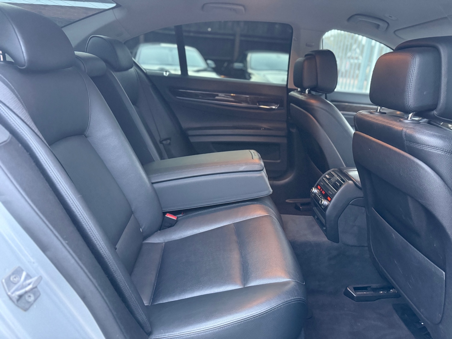 Used BMW 7 Series 2013 for sale - 76416192: Photo 37