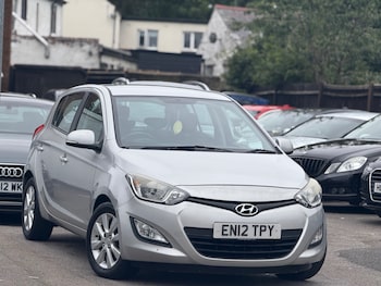 Used Hyundai i20 2012 for sale - 76011490: Photo