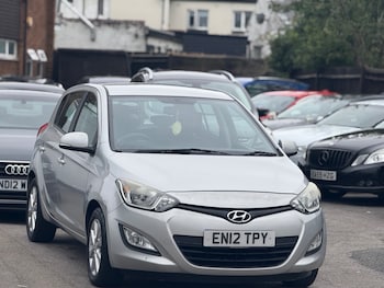 Used Hyundai i20 2012 for sale - 76011490: Photo