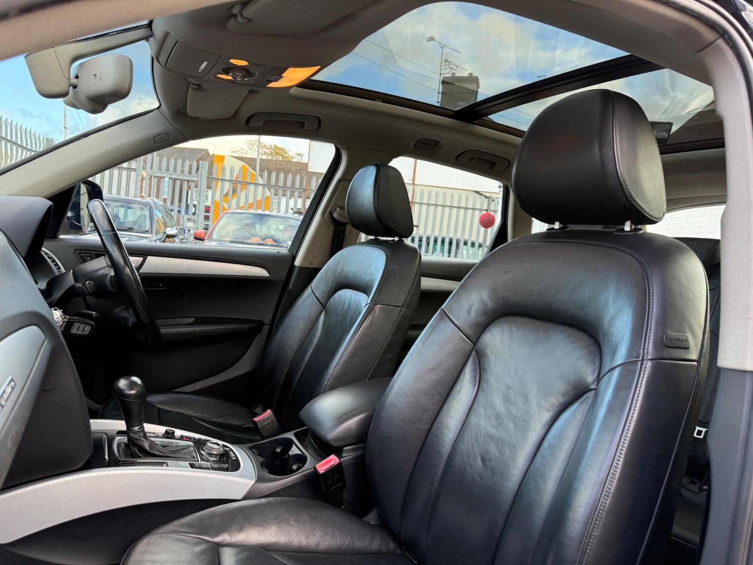 Used Audi Q5 2010 for sale - 76402714: Photo 40