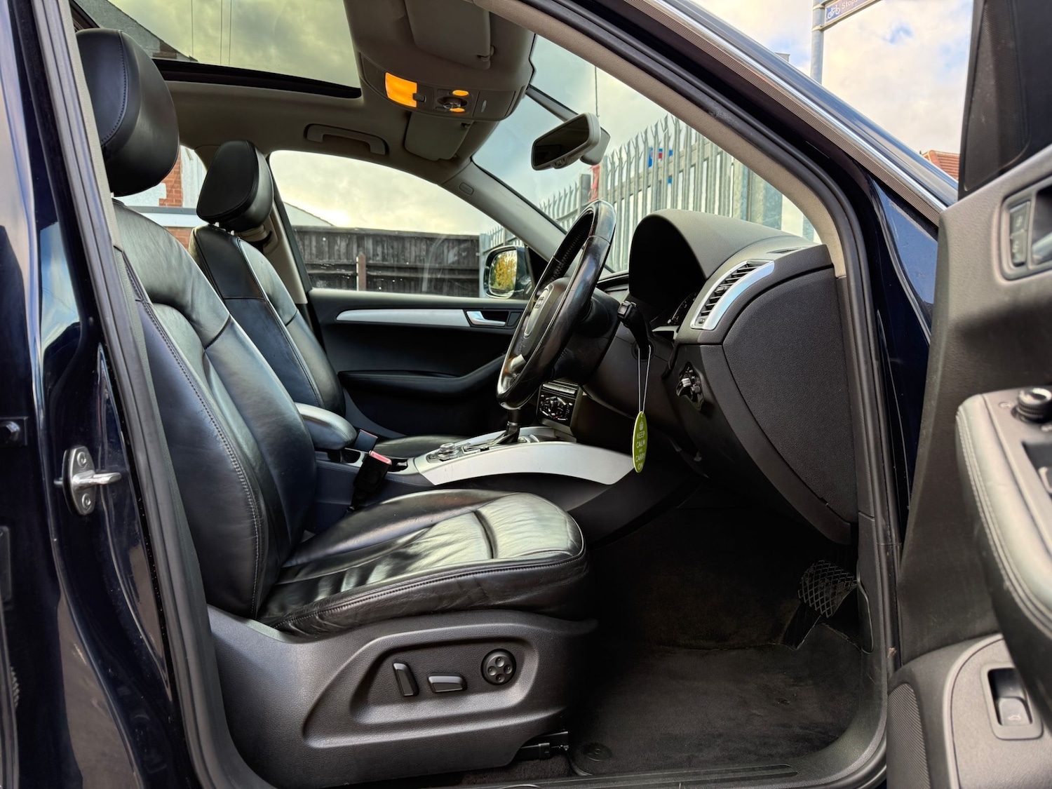 Used Audi Q5 2010 for sale - 76402714: Photo 6