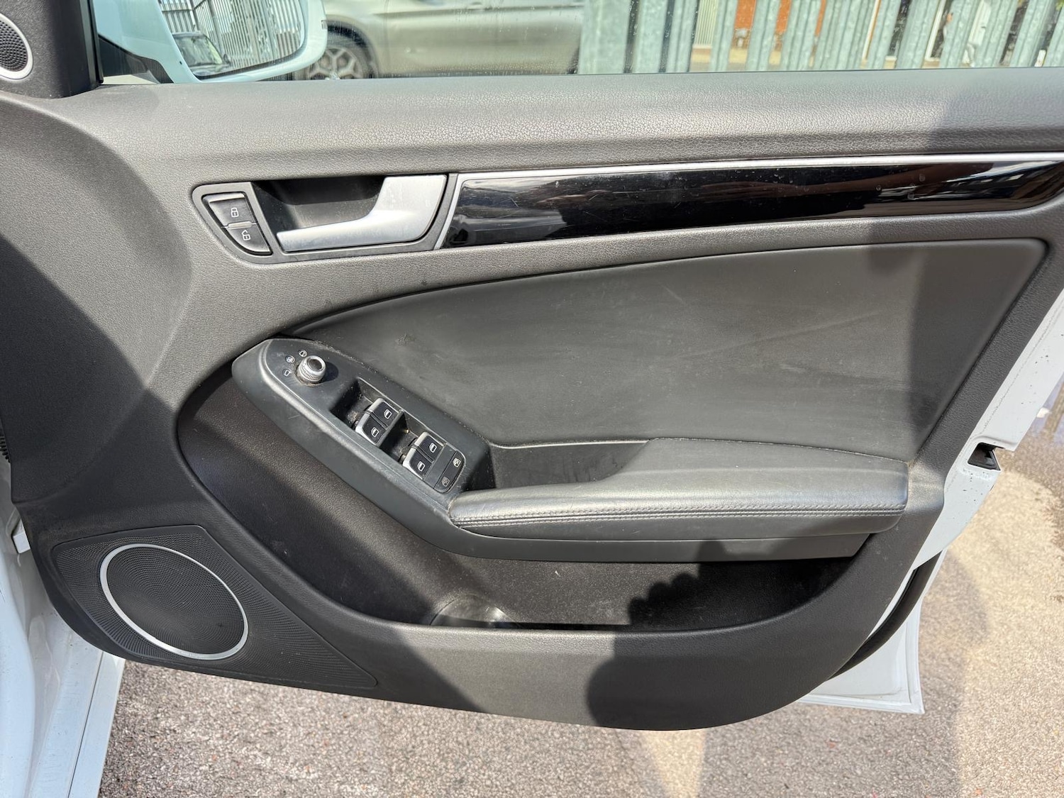 Vehicle 27