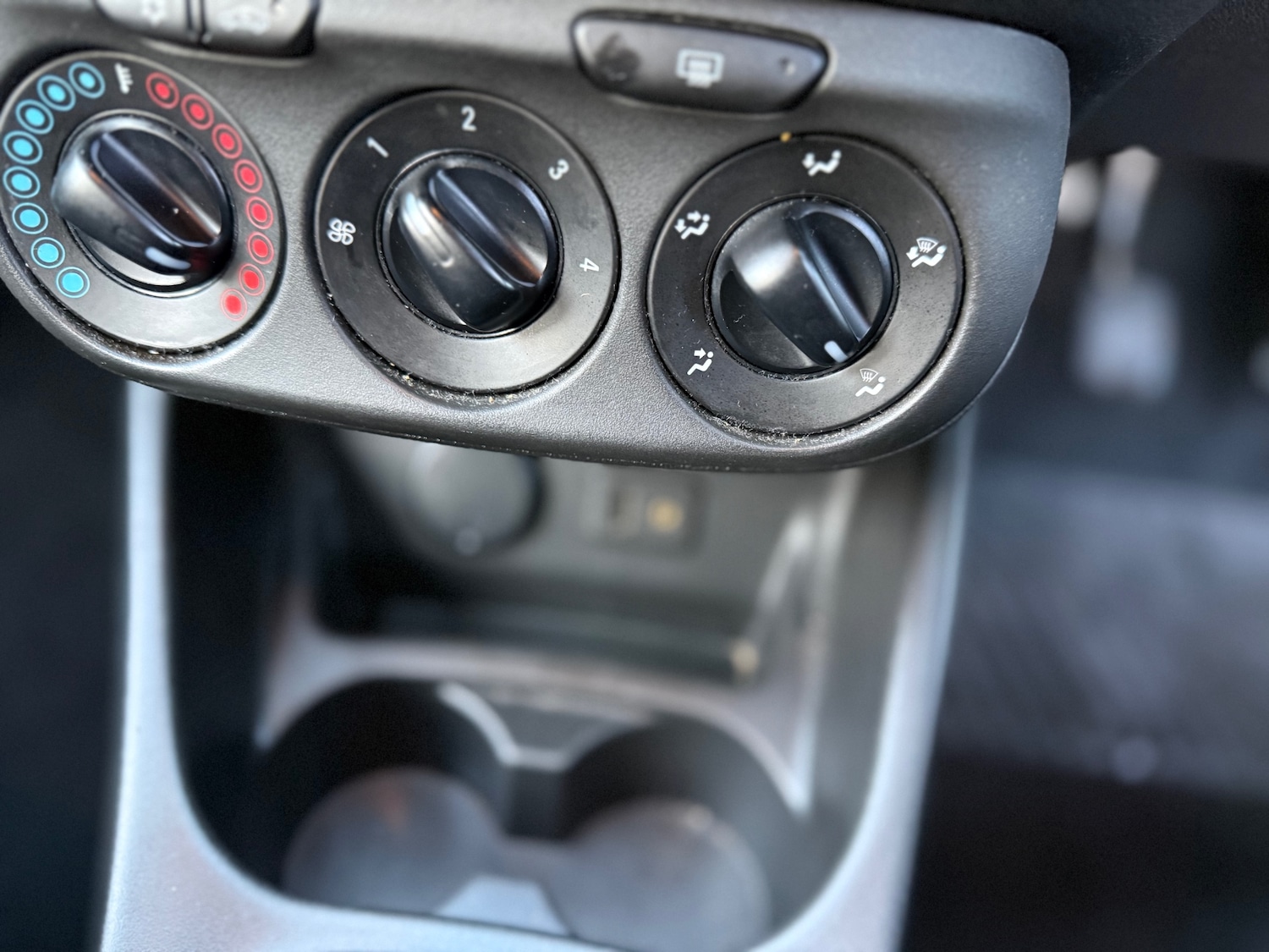 Used Vauxhall Corsa 2015 for sale - 77007866: Photo 22