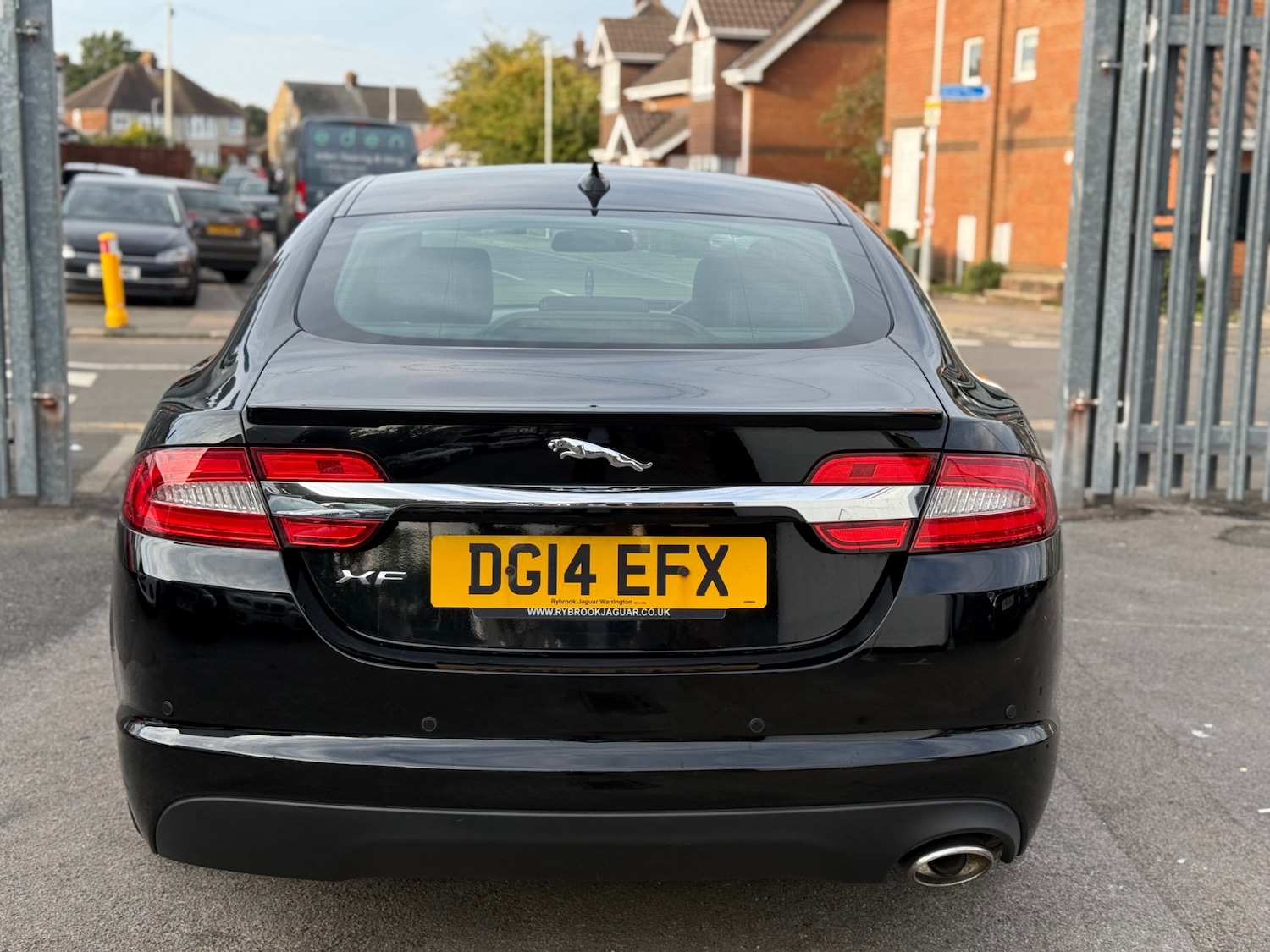 Used Jaguar XF 2014 for sale - 76134436: Photo 16