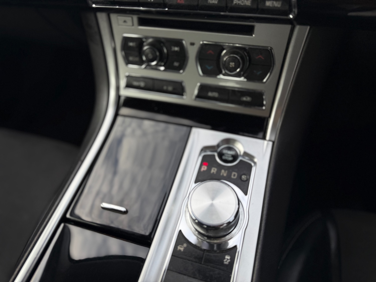 Used Jaguar XF 2014 for sale - 76134436: Photo 42