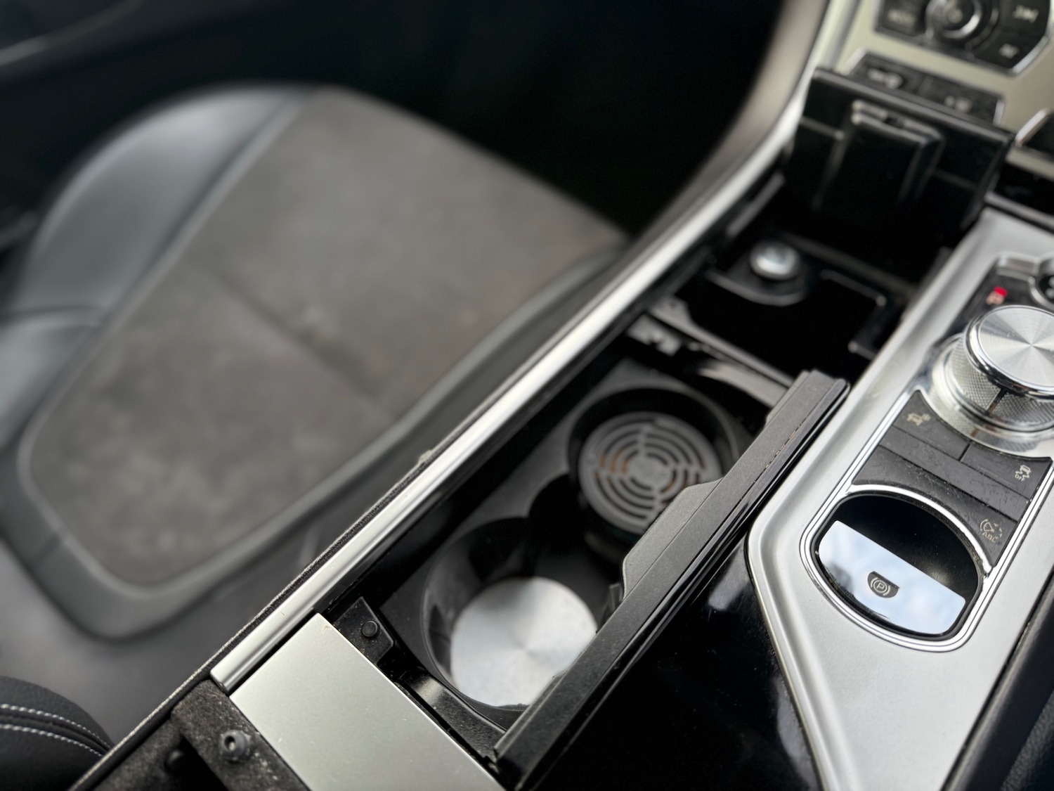 Used Jaguar XF 2014 for sale - 76134436: Photo 46