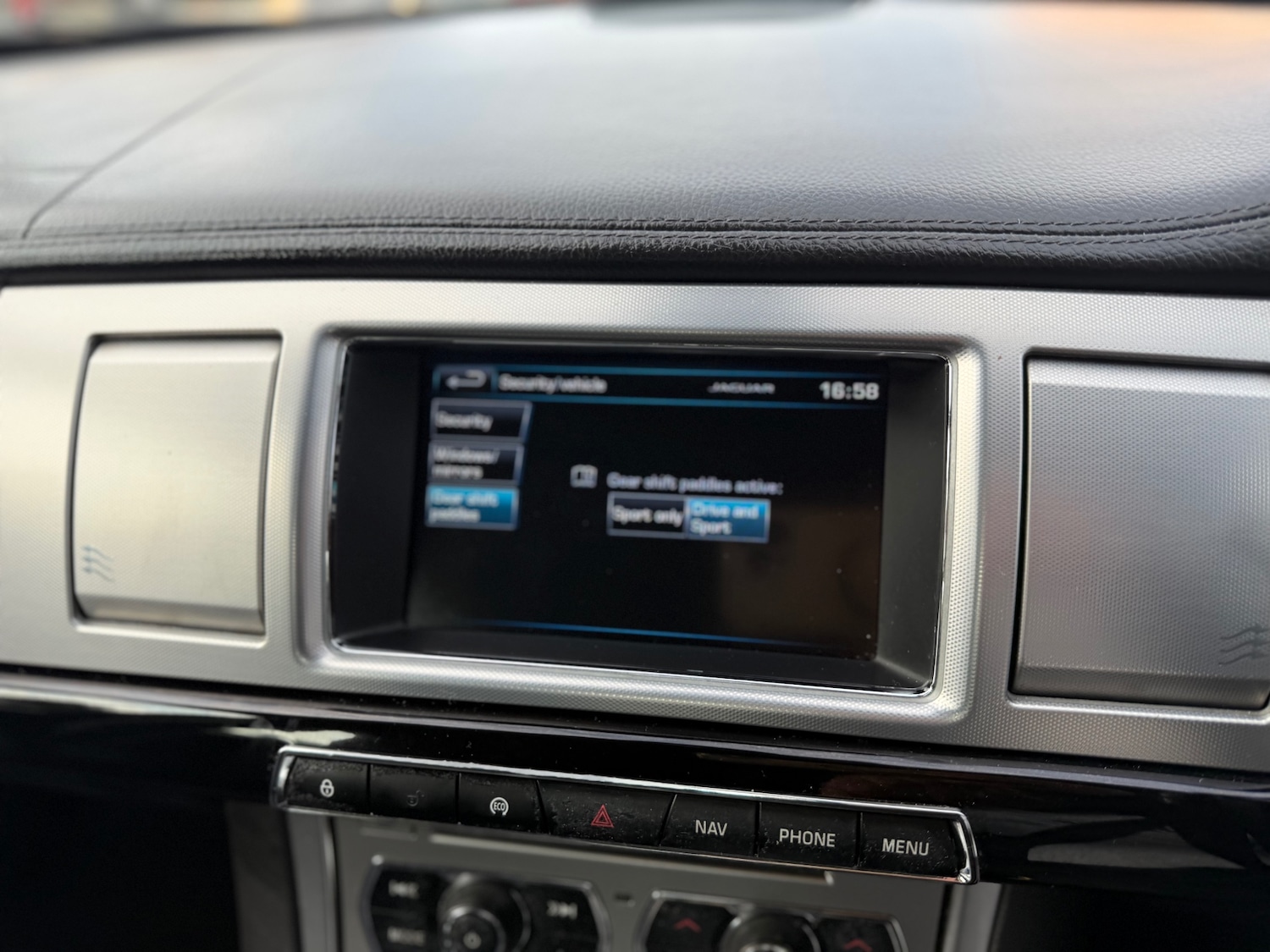 Used Jaguar XF 2014 for sale - 76134436: Photo 52