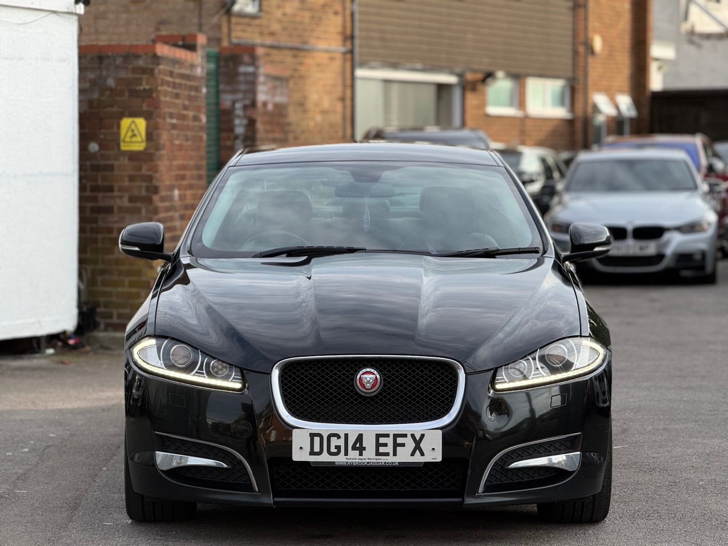 Used Jaguar XF 2014 for sale - 76134436: Photo 8