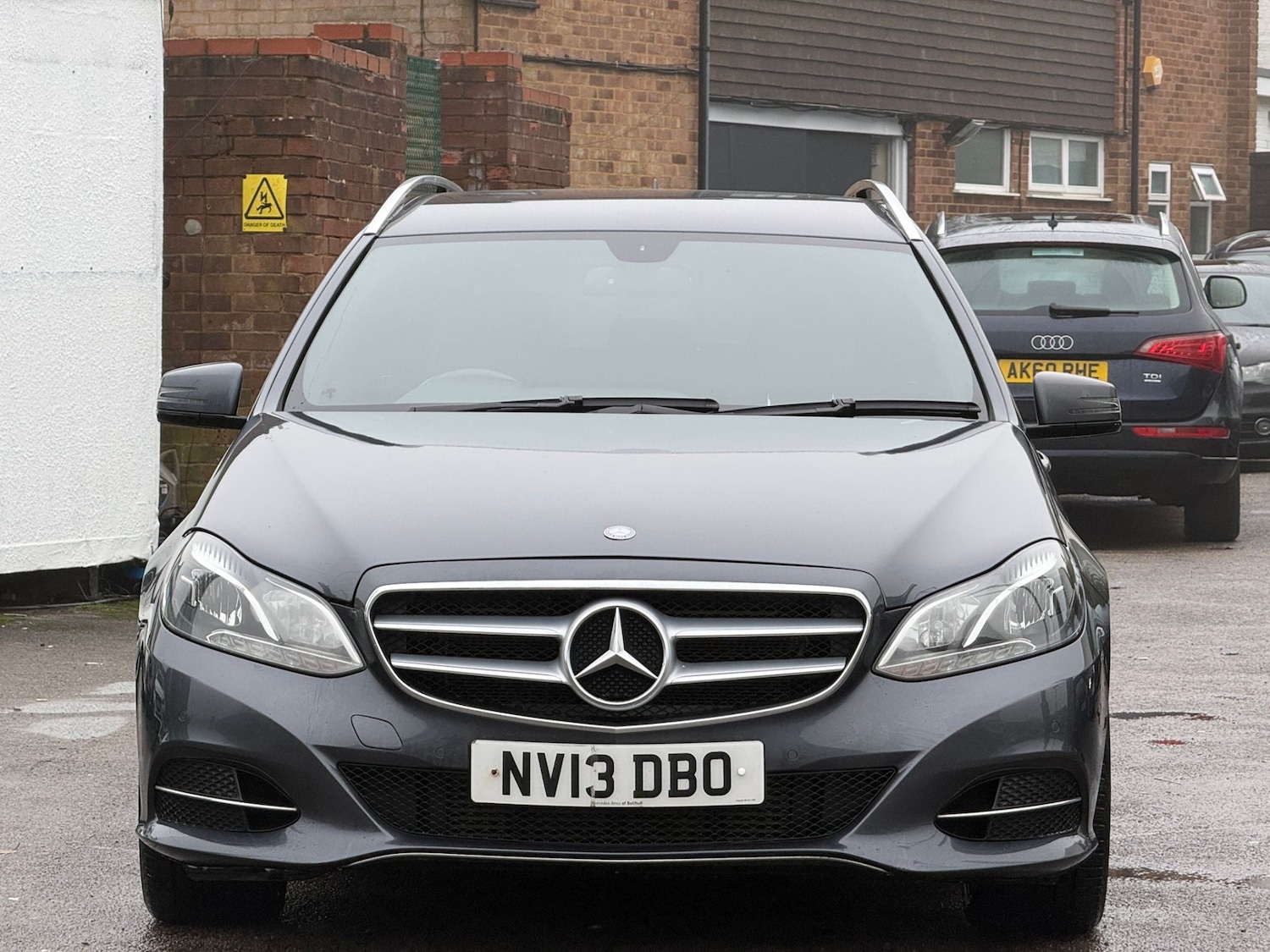 Used Mercedes-Benz E Class 2013 for sale - 76591203: Photo 17