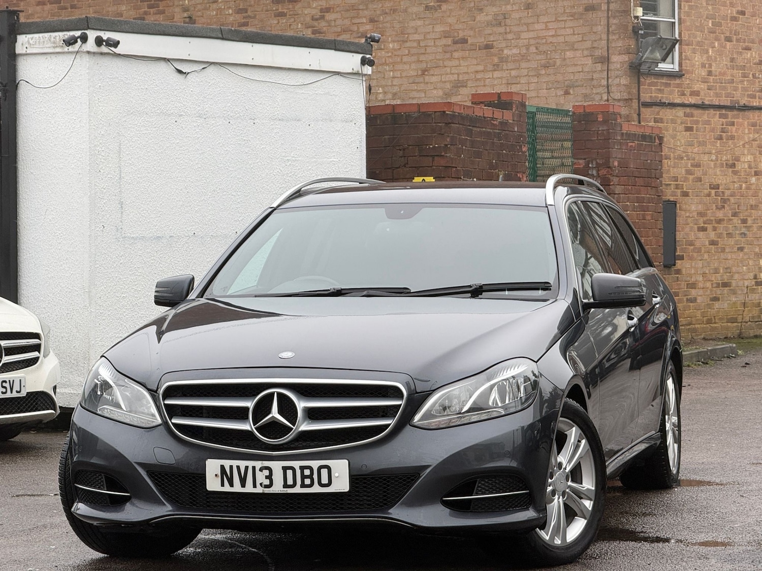 Used Mercedes-Benz E Class 2013 for sale - 76591203: Photo 21